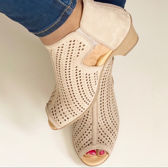 Earth Shoes - Earth Keri open toe shoes